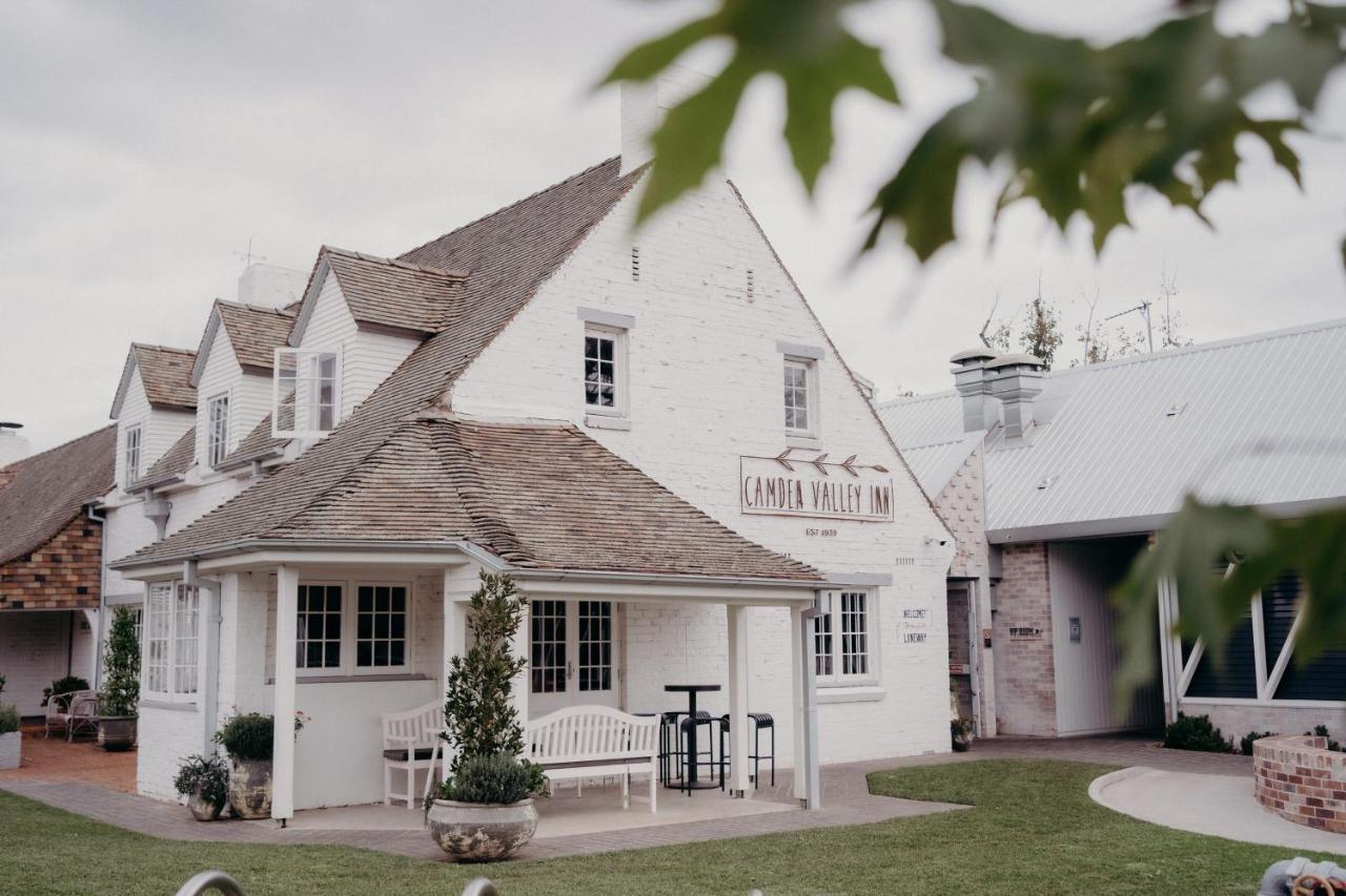 Camden Valley Inn Екстер'єр фото