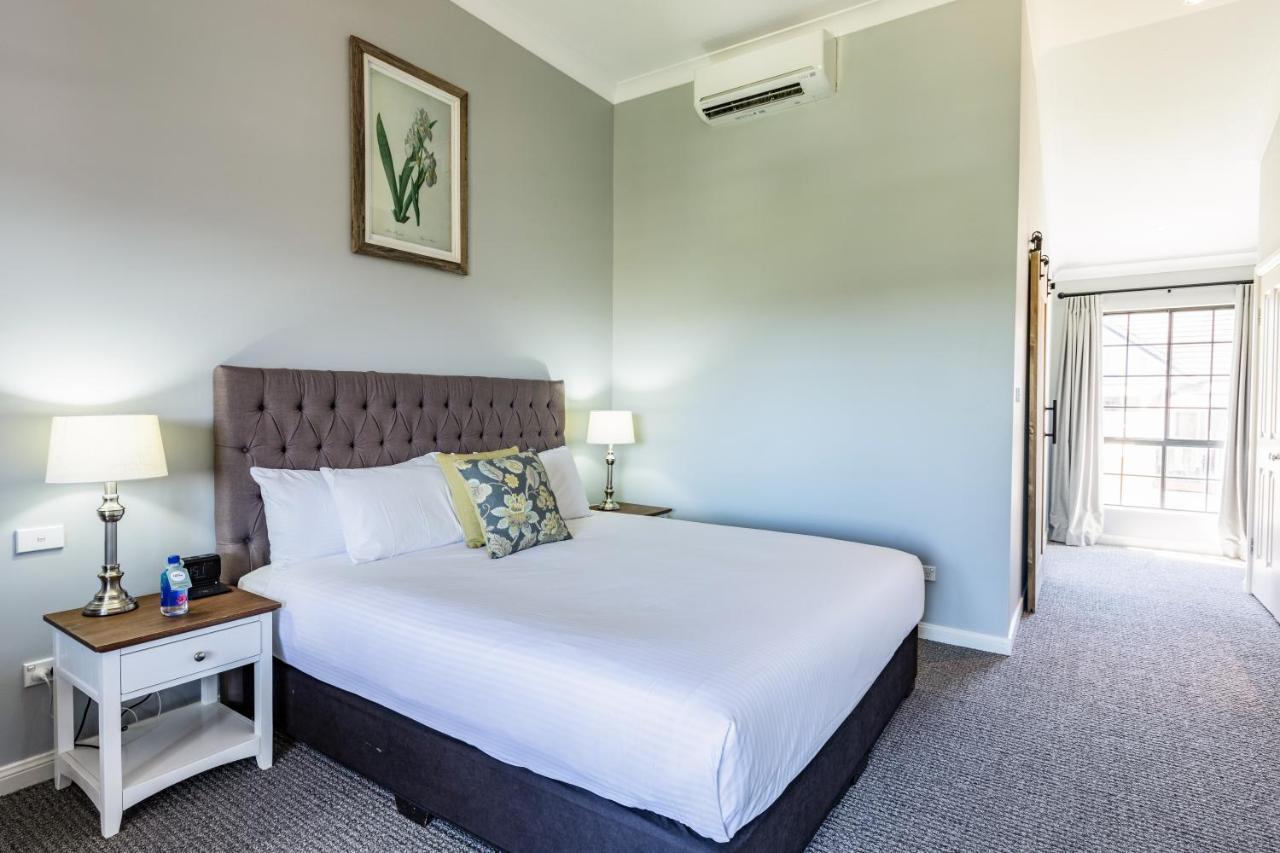Camden Valley Inn Екстер'єр фото