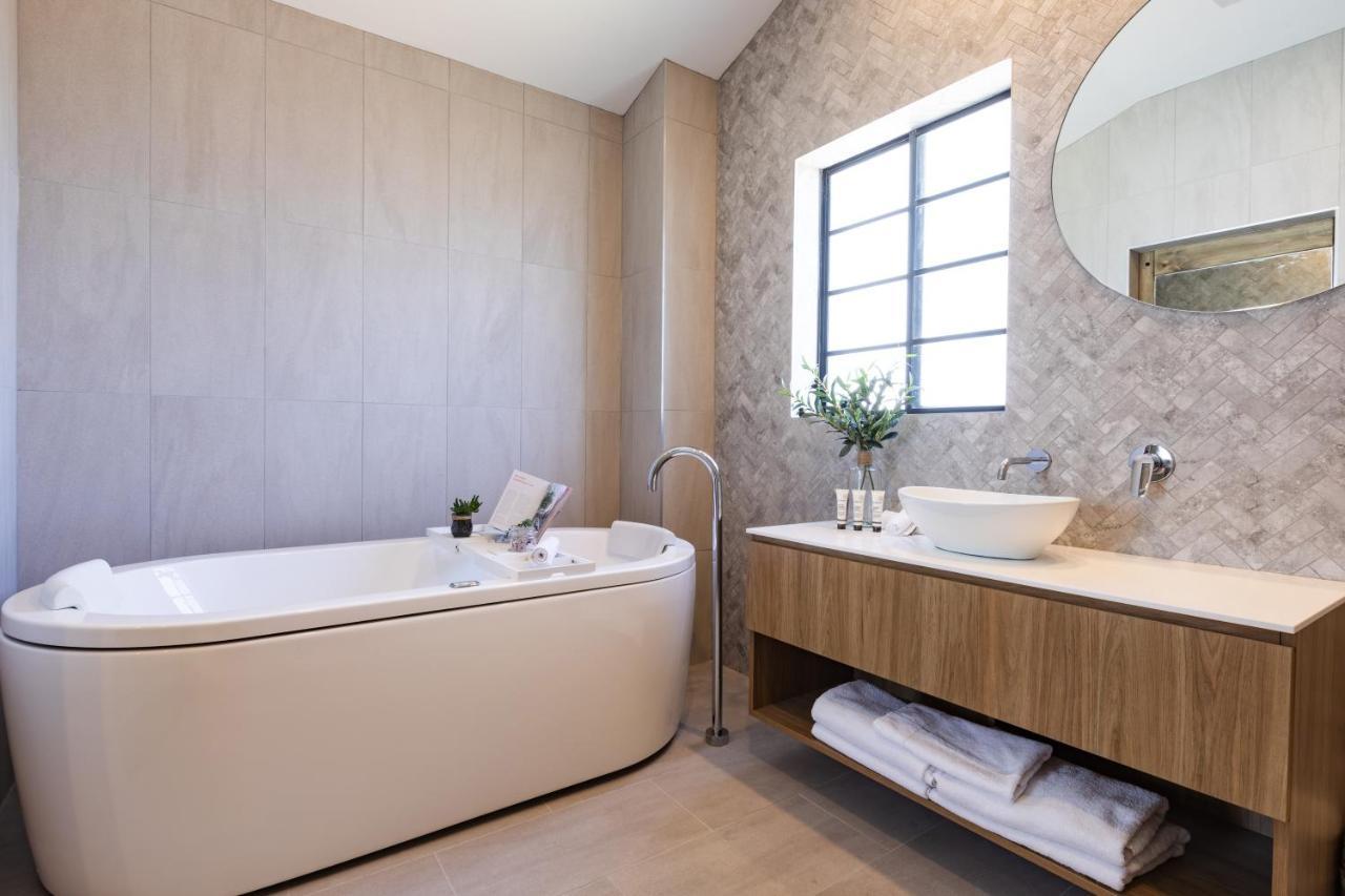Camden Valley Inn Екстер'єр фото