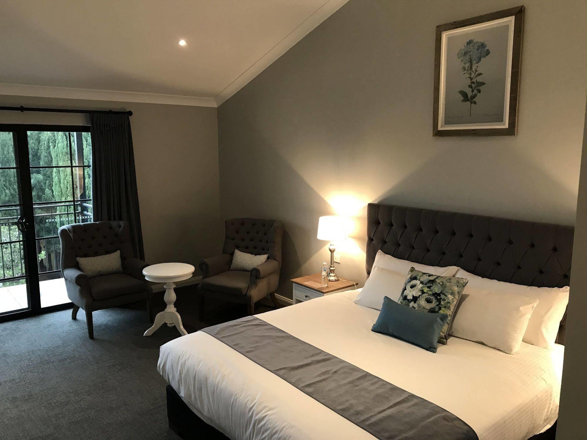 Camden Valley Inn Екстер'єр фото