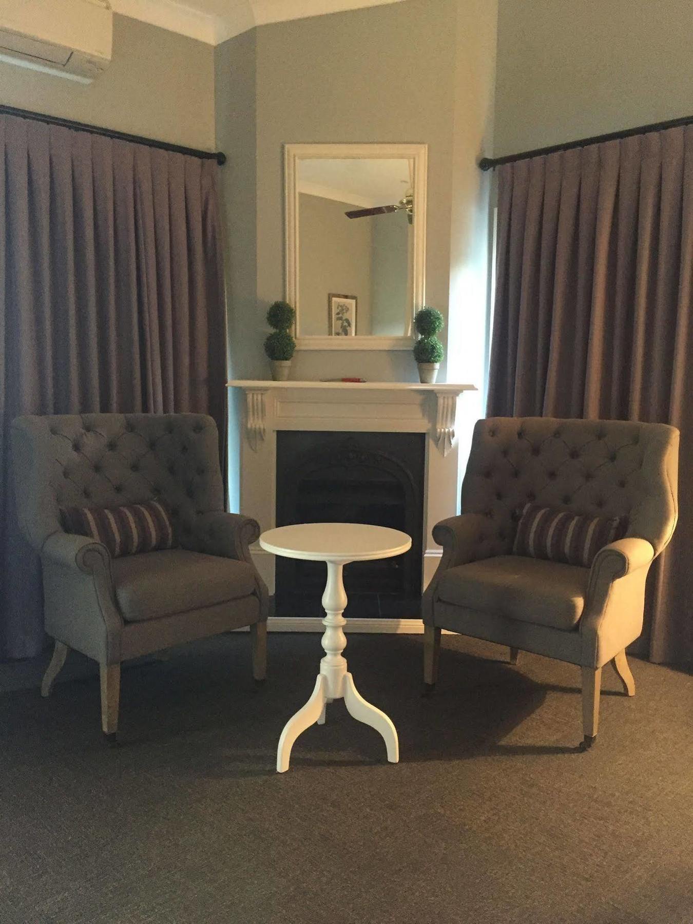Camden Valley Inn Екстер'єр фото