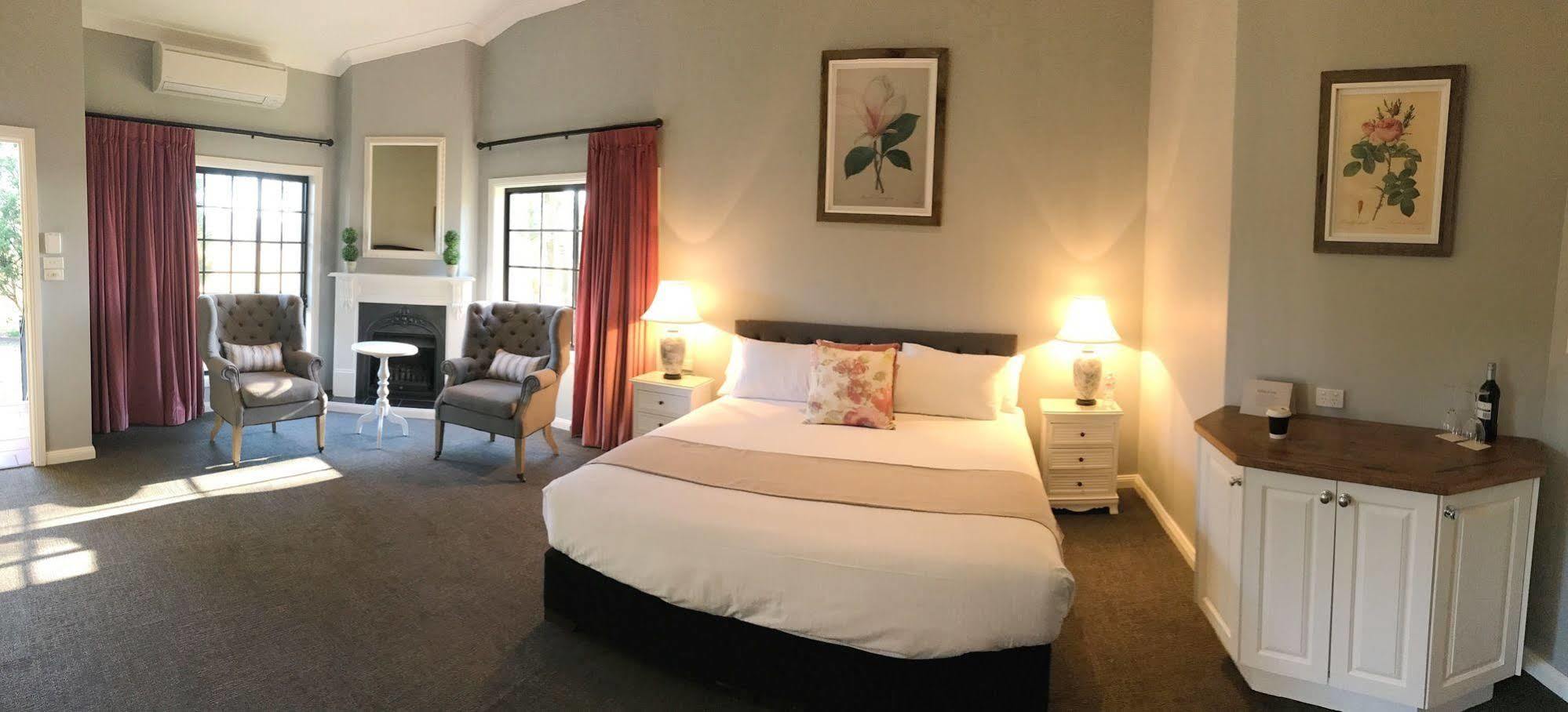 Camden Valley Inn Екстер'єр фото