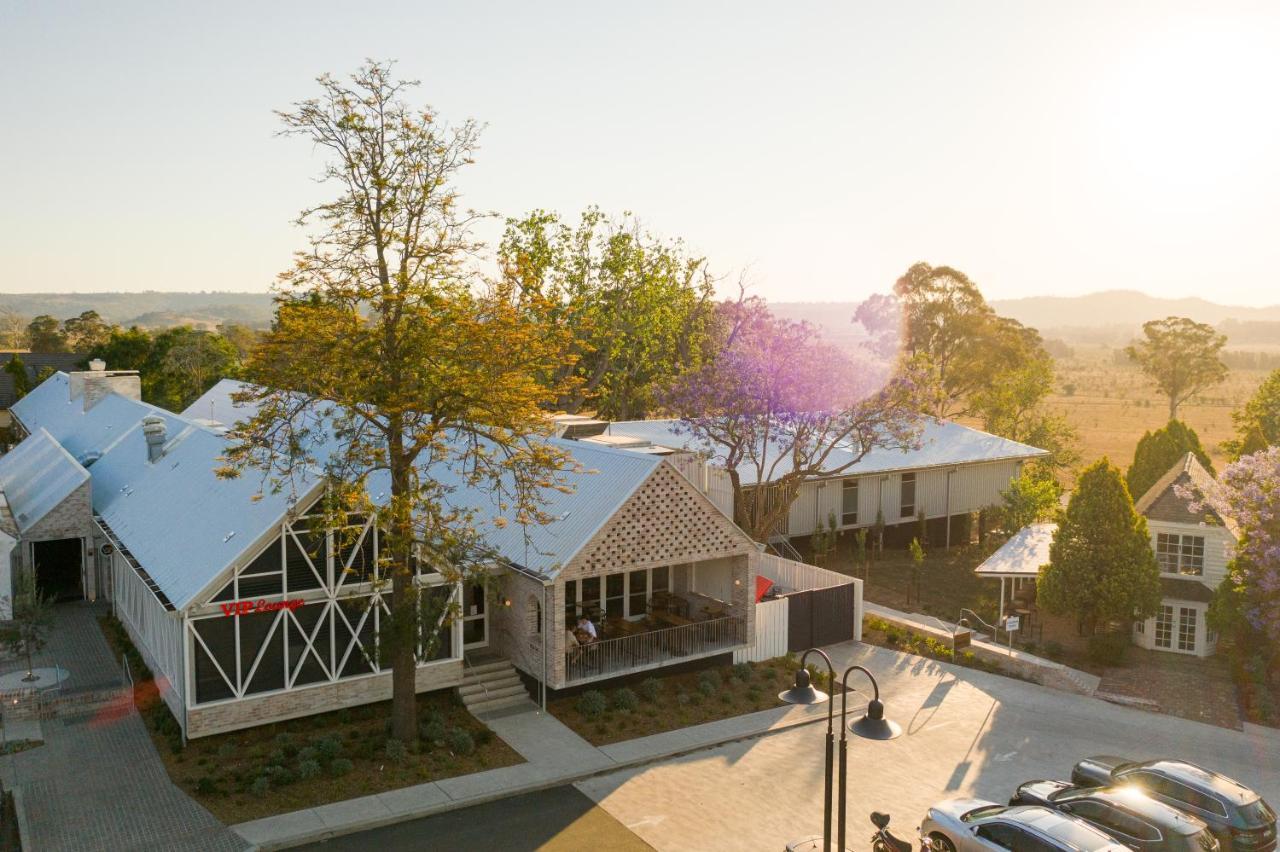 Camden Valley Inn Екстер'єр фото
